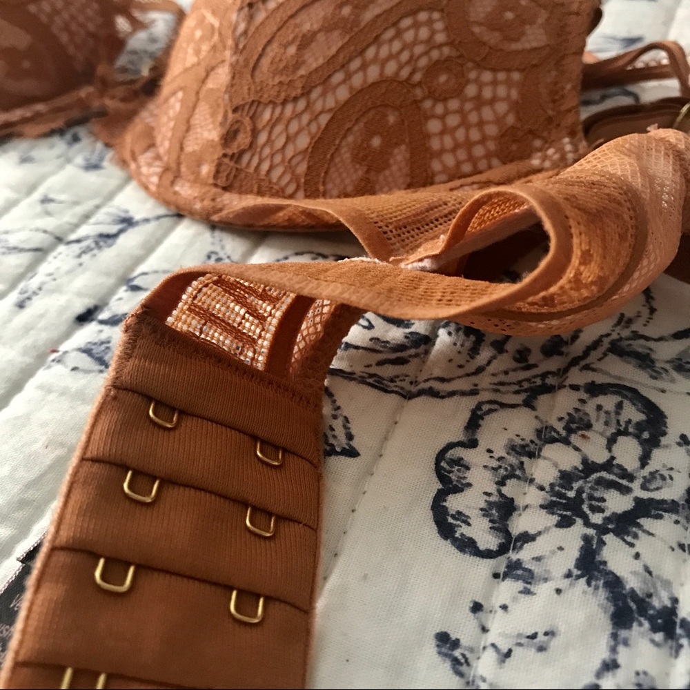 Lace Victoria Secret Push Up Bra 30A NEW NWT